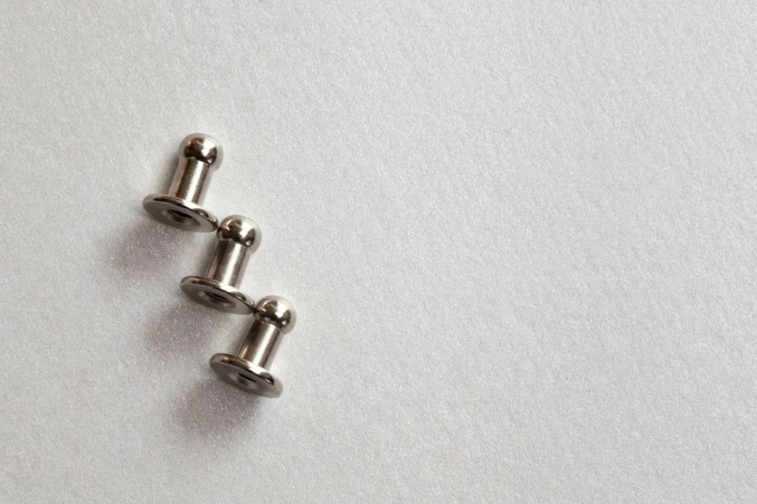 Les erreurs de rivetage qui fragilisent vos assemblages à 90% (même les pros se trompent)